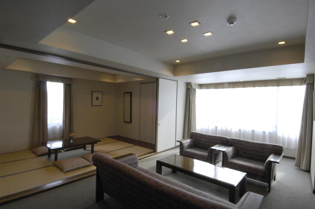 Karuizawakurabu Hotel 1130 Hewitt Resort Tsumagoi Zewnętrze zdjęcie